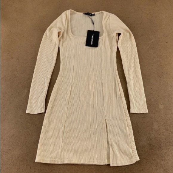 Prettylittlething - Cream Rib Split Hem Square Neck Dress - Picture 2 of 5